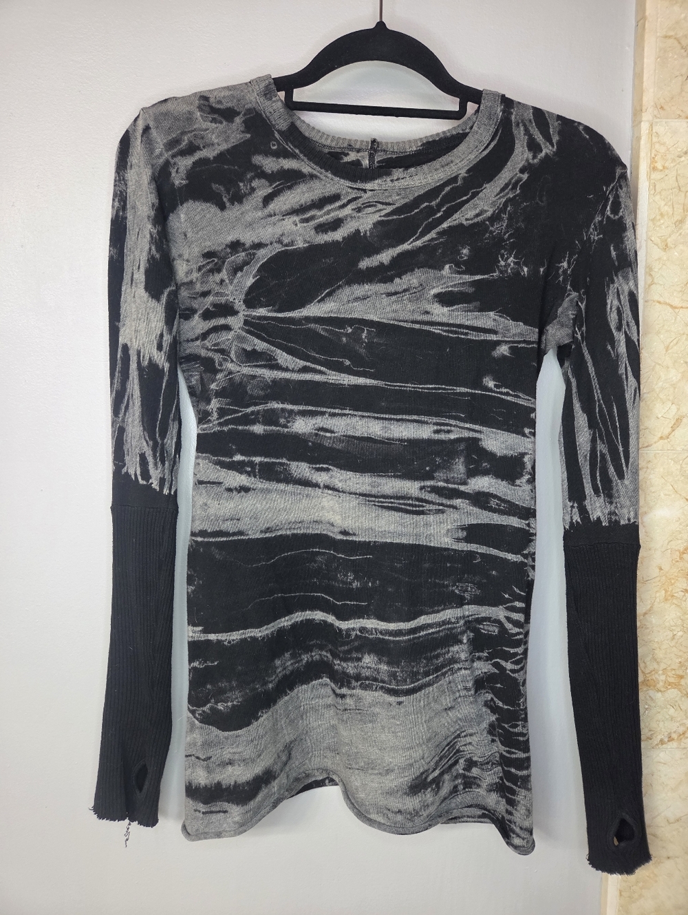 Enza Costa Black & Gray Marble Web Print Long Sleeve Top